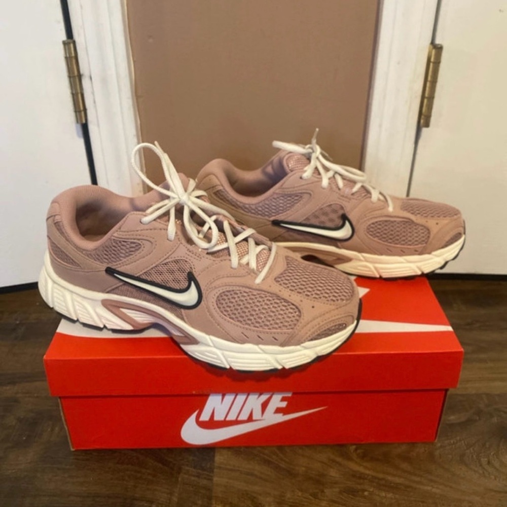 Nike V5 RNR